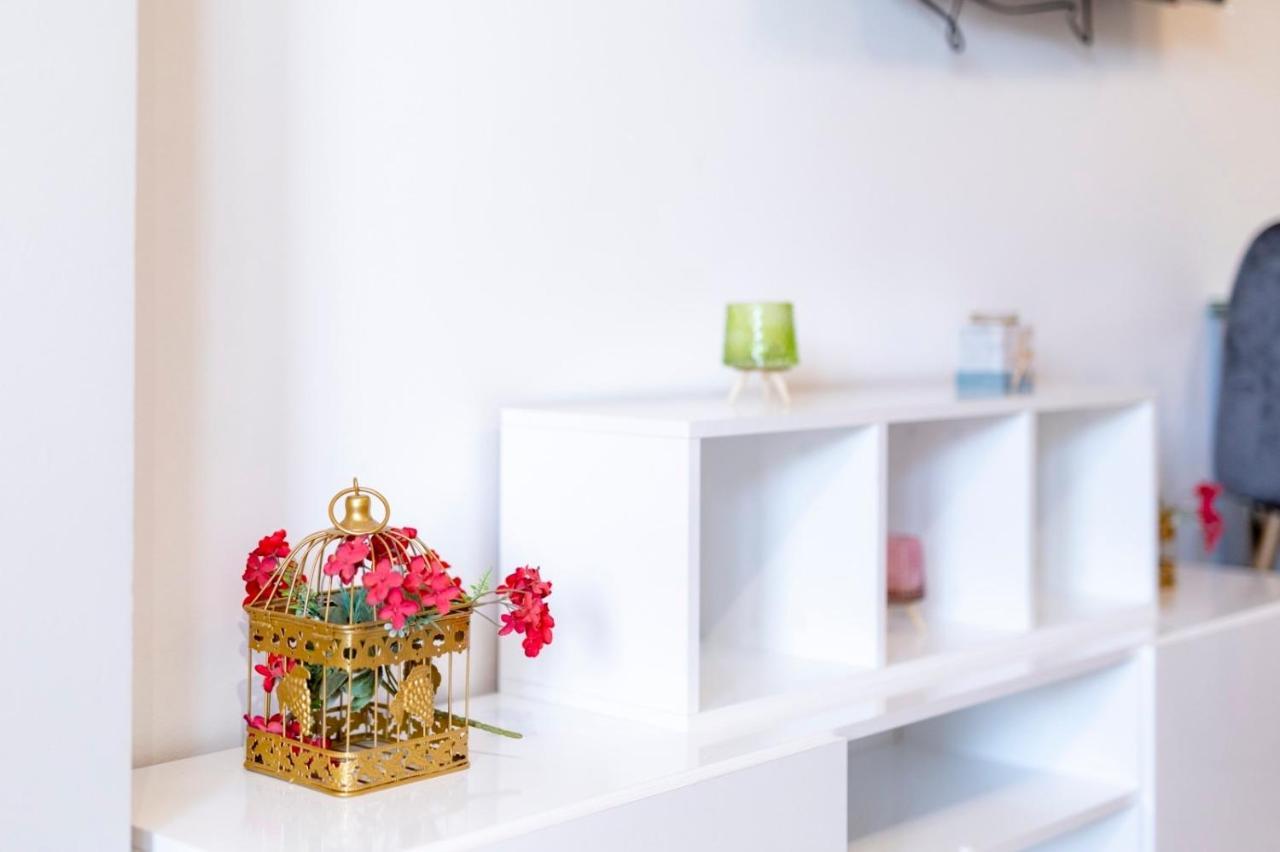 Twinstars Superior Apartment เยราคินิ ภายนอก รูปภาพ