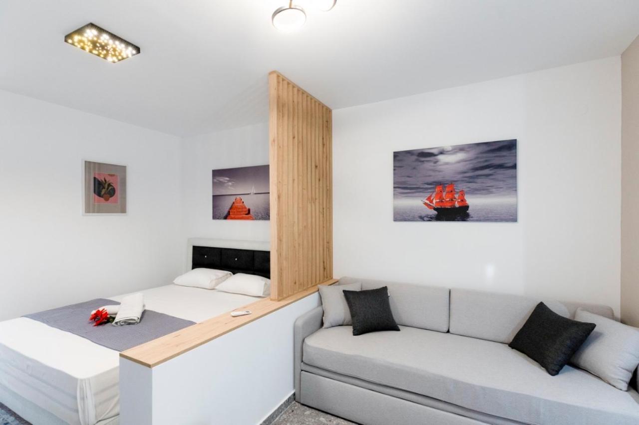 Twinstars Superior Apartment เยราคินิ ภายนอก รูปภาพ